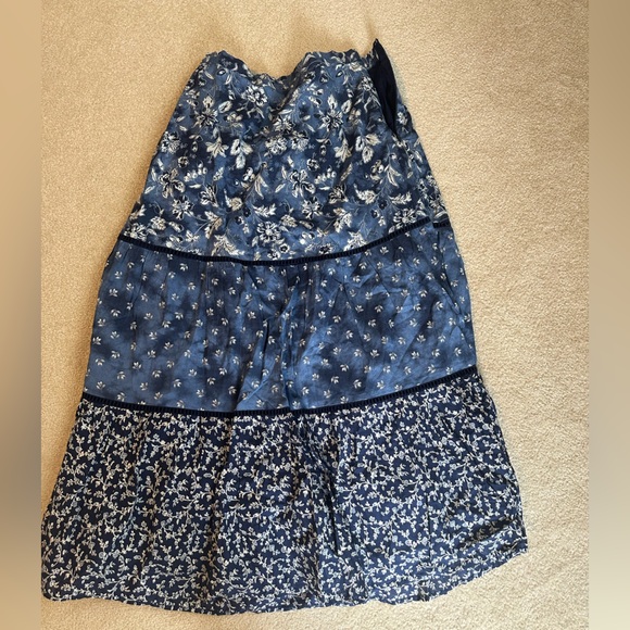 Tiered Blue Midi Floral Skirt - Picture 2 of 3